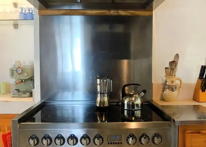 Сasa de vacaciones 7 Personnes A Montbron, Charente